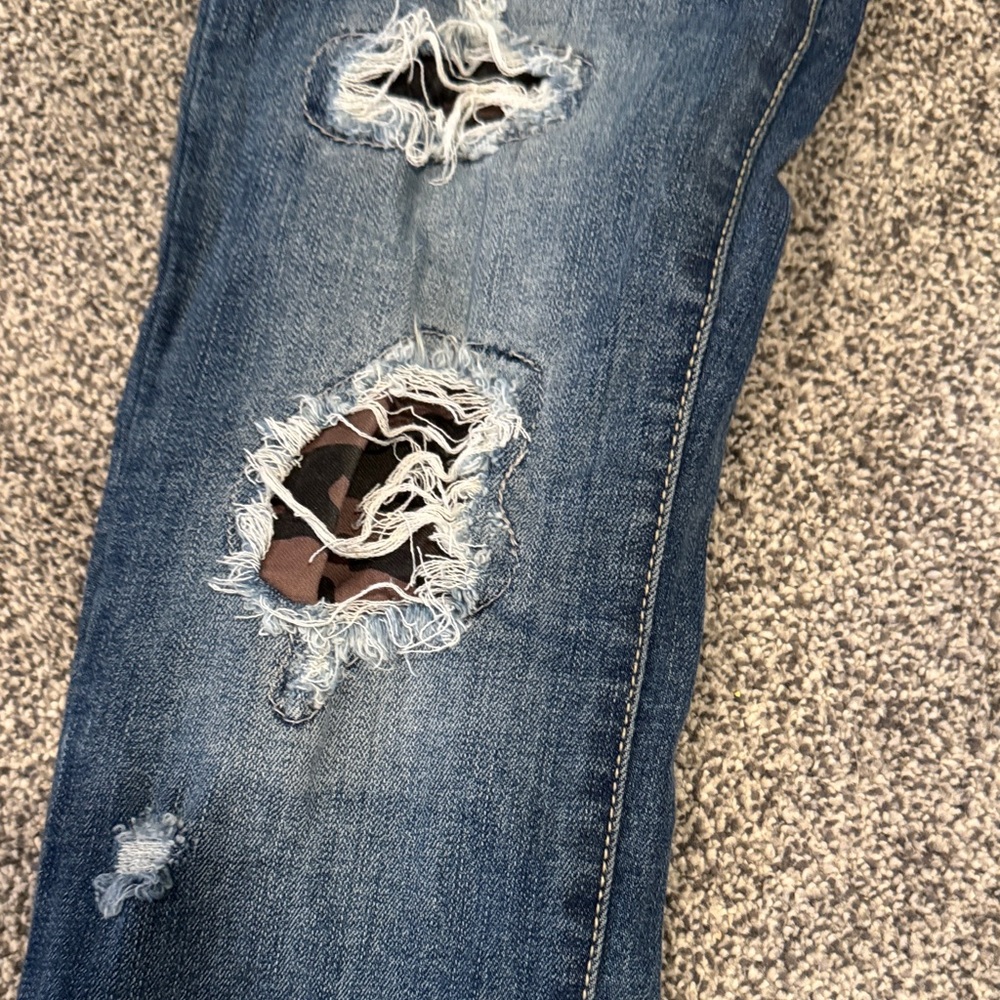 Judy Blue Women's Ripped Dark Blue Boyfriend Jeans - Picture 2 of 3